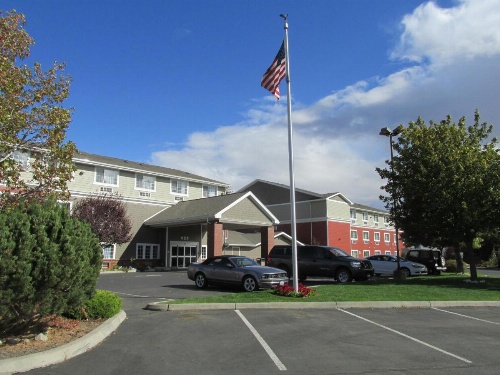 Coast Hilltop Inn image 11