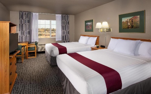 Coast Hilltop Inn image 18