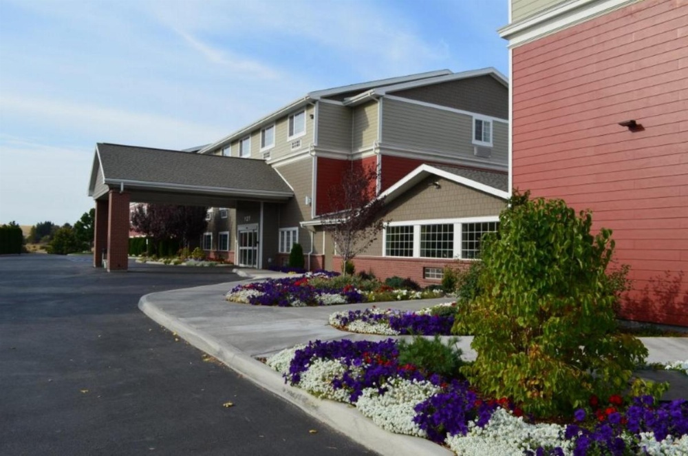 Coast Hilltop Inn